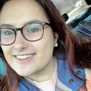 Meet your Posher, Janine